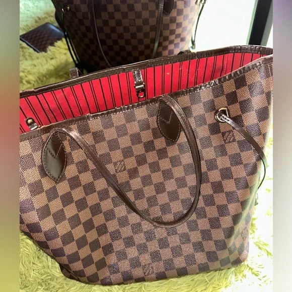 Louis Vuitton Damier Ebene Neverfull MM - Picture 14 of 17